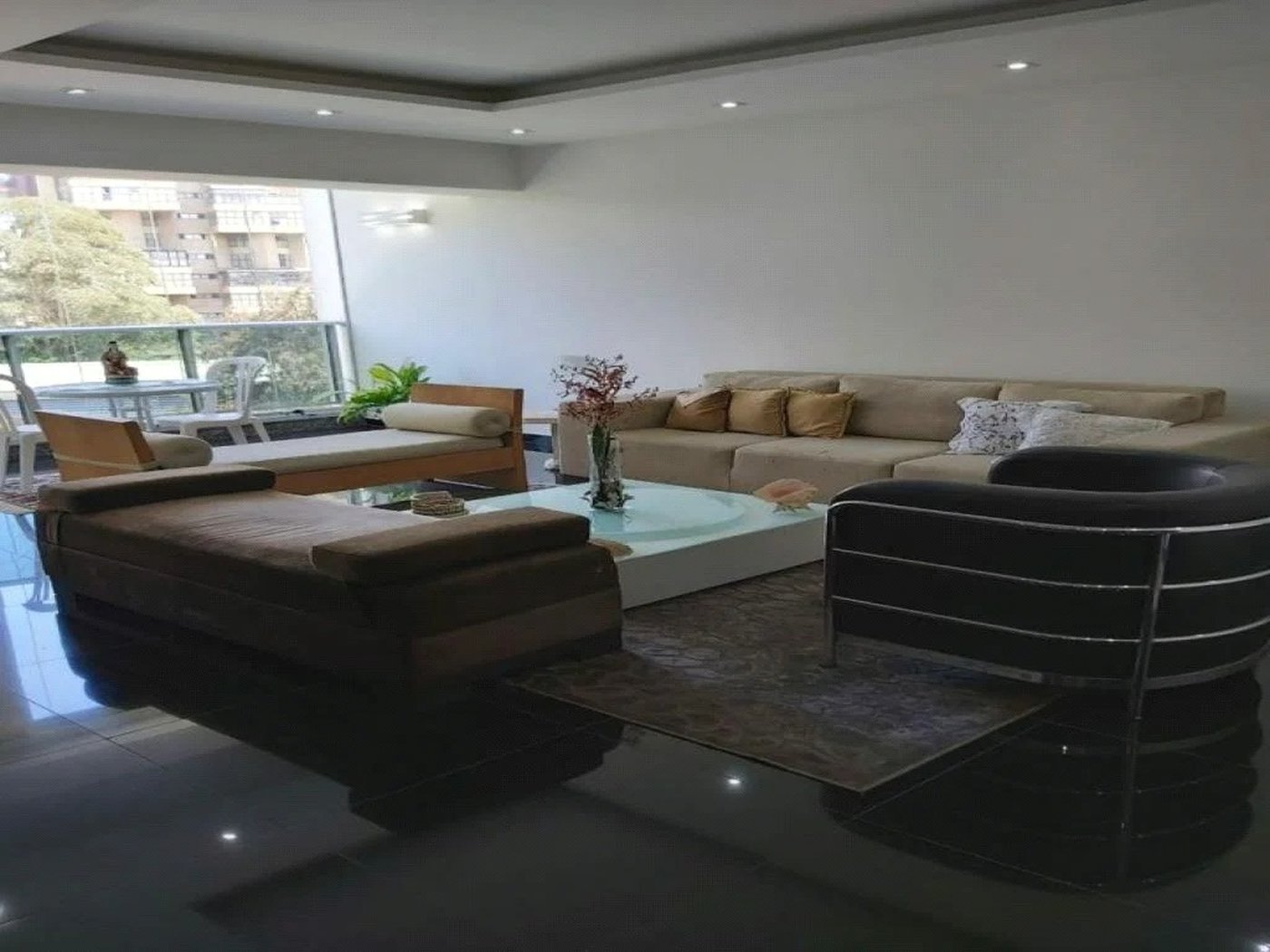 Apartamento à venda com 3 quartos, sendo 1 suíte, em Vila Andrade, São Paulo - SP