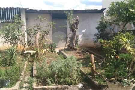 Casa com 272m² de área construída , 2 dormitórios , 1 vaga , à venda no Jabaquara.