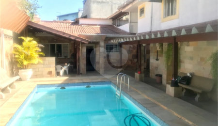 Sobrado à venda com 4 quartos, sendo 1 suíte,  em Vila Gustavo, São Paulo, SP