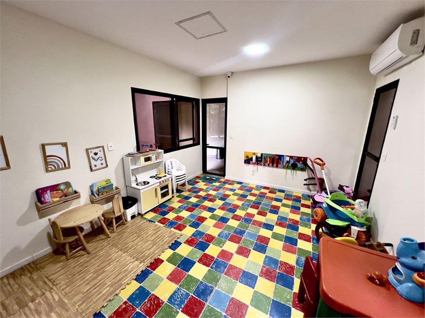 Apartamento com 3 dormitórios à venda, 160 m² por R$ 2.790.000,00 - Itaim Bibi - São Paulo/SP
