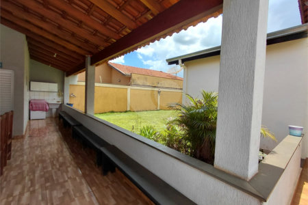Sobrado à venda com 4 quartos, sendo 1 suíte,  em Parque dos Lagos, Ribeirão Preto, SP