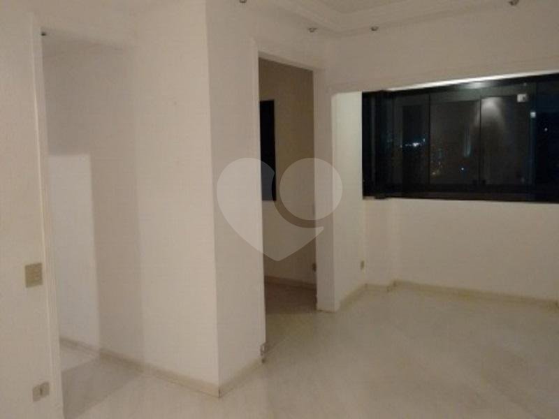 Apartamento à venda com 3 quartos, sendo 1 suíte,  em Vila Suzana, São Paulo, SP