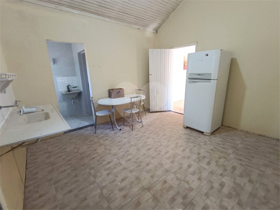 Chácara à venda com 4 quartos, sendo 1 suíte, em Vila Vilma (mailasqui), São Roque, SP