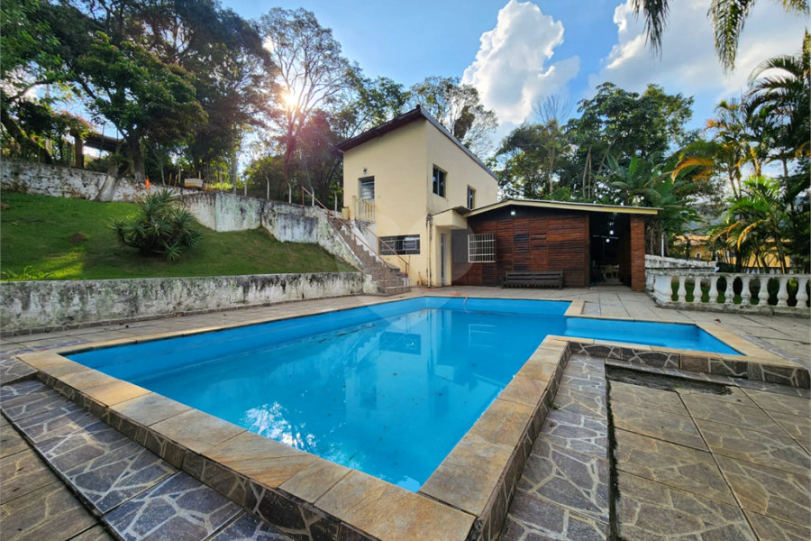 Chácara à venda com 4 quartos em Mato Dentro, Mairiporã, SP
