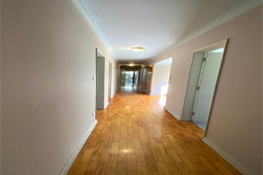 Casa Térrea à venda com 4 quartos, sendo 2 suítes, em Jardim Floresta, São Paulo, SP