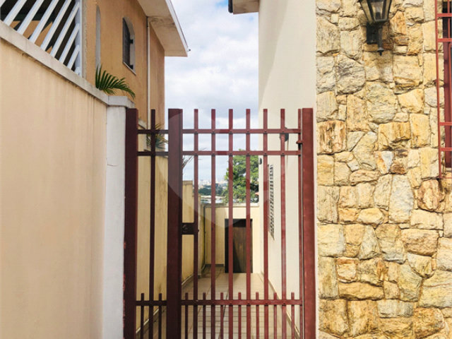 Sobrado à venda com 2 quartos em Santana, São Paulo, SP