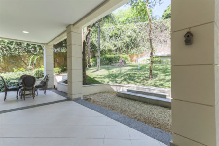 Casa à venda com 5 suítes no condomínio Chácara Flora, São Paulo - SP