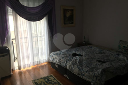 Casa à venda com 3 suítes no condomínio Aruã, Mogi das Cruzes - SP