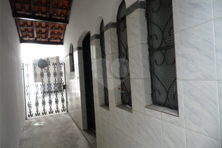 Casa à venda com 5 quartos, sendo 3 suítes, em Vila São Francisco, São Paulo, SP