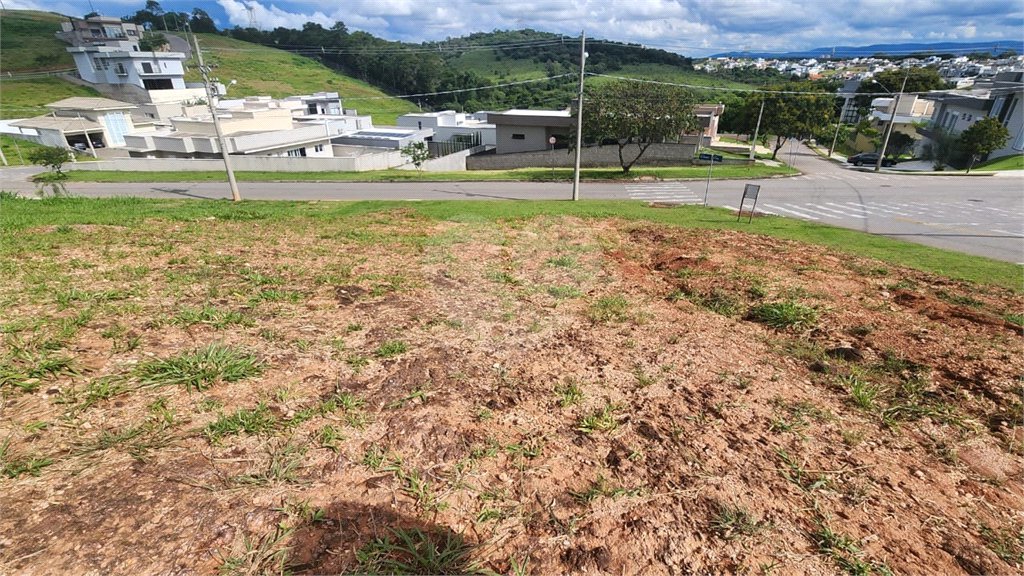 Terreno à venda no condomínio Santa Isabel I, Louveira - SP