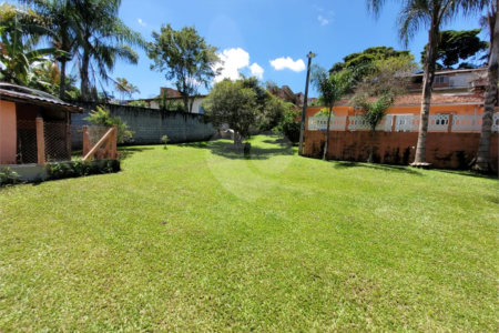 Chácara à venda com 3 quartos, sendo 1 suíte,  em Jardim Imperial, Atibaia, SP