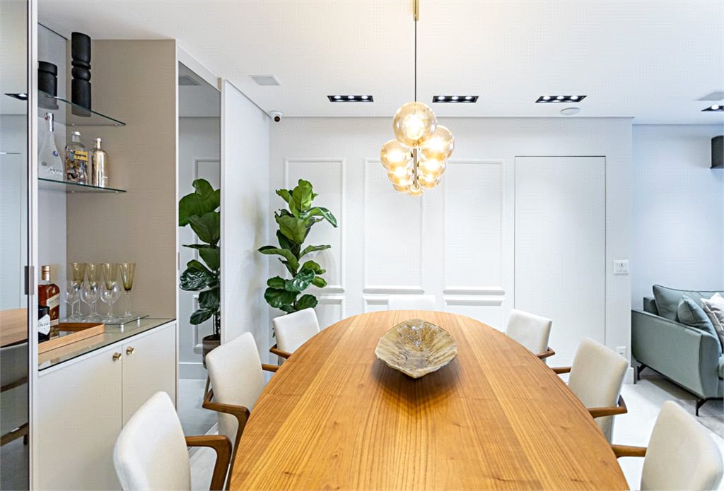 Apartamento à venda com 3 suítes em Jardim Sul, São Paulo, SP