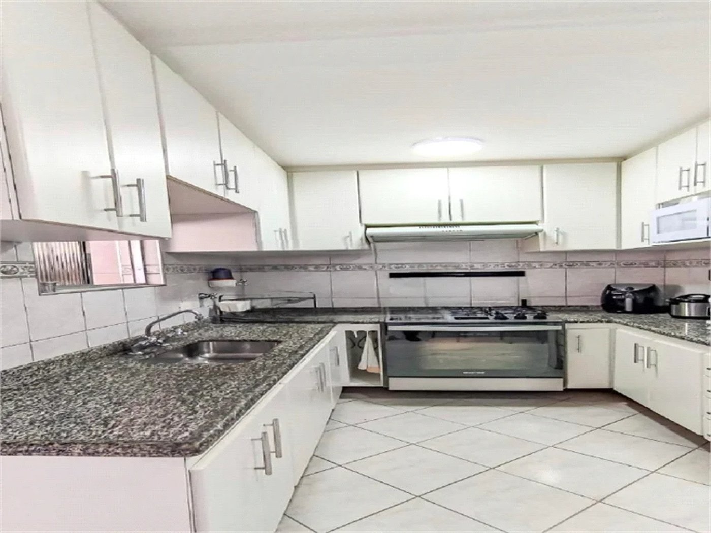 Apartamento à venda com 3 quartos, sendo 1 suíte, em Vila Progredior, São Paulo, SP