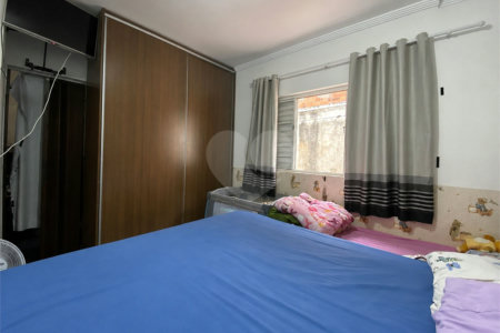 Casa à venda com 3 quartos, sendo 1 suíte, em Vila Barcelona, Sorocaba, SP