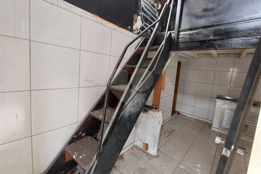 Casa à venda com 5 quartos em Água Fria, São Paulo, SP