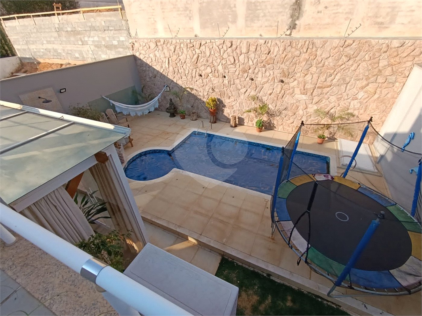 Casa à venda com 4 quartos, sendo 1 suíte, no condomínio Jardim Reserva Bom Viver de Indaiatuba, Indaiatuba - SP