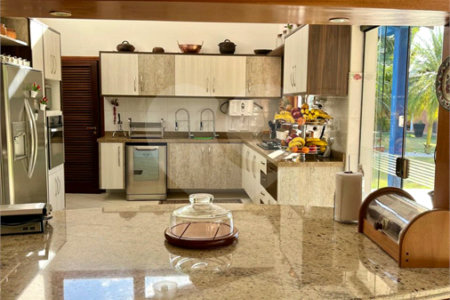 Casa à venda com 4 suítes no condomínio Residencial Vale das Laranjeiras, Indaiatuba - SP