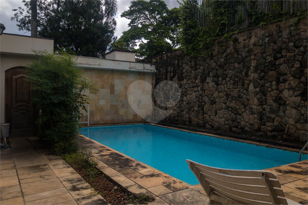 Casa à venda com 3 quartos, sendo 2 suítes, em Granja Julieta, São Paulo, SP