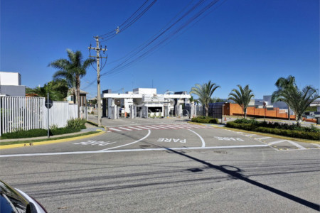 Casa em condomínio à venda com 3 quartos, sendo 1 suíte, em Cajuru do Sul, Sorocaba, SP