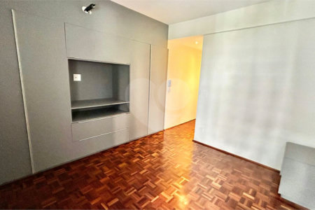 Apartamento à venda com 2 quartos, sendo 1 suíte, em Itaim Bibi, São Paulo, SP