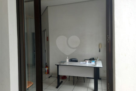 Sobrado à venda ou para alugar com 1 quarto em Chácara Santo Antônio, São Paulo, SP