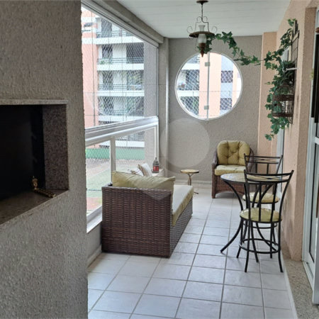 Apartamento à venda com 4 quartos, sendo 2 suítes, em Cidade São Francisco, São Paulo, SP