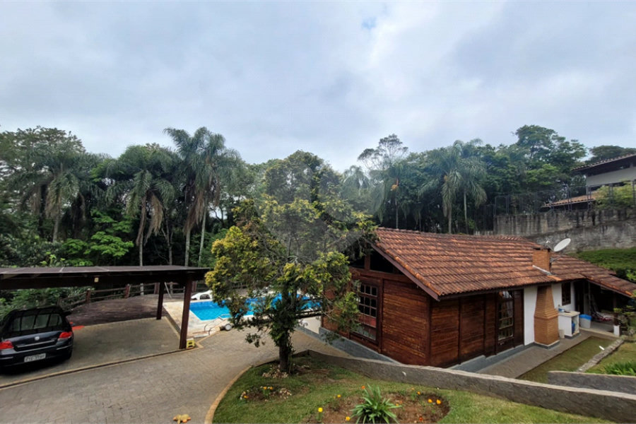 Casa à venda com 3 suítes no condomínio Sausalito, Mairiporã - SP