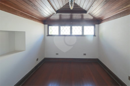 Casa Térrea à venda ou para alugar com 4 quartos, sendo 3 suítes, em Alto da Boa Vista, São Paulo, SP