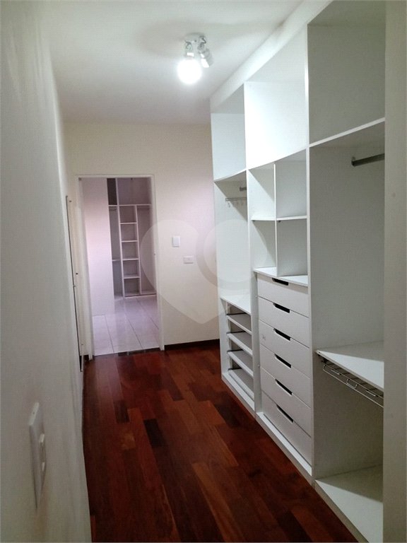 Casa à venda com 4 quartos, sendo 3 suítes, em Assunção, São Bernardo do Campo, SP