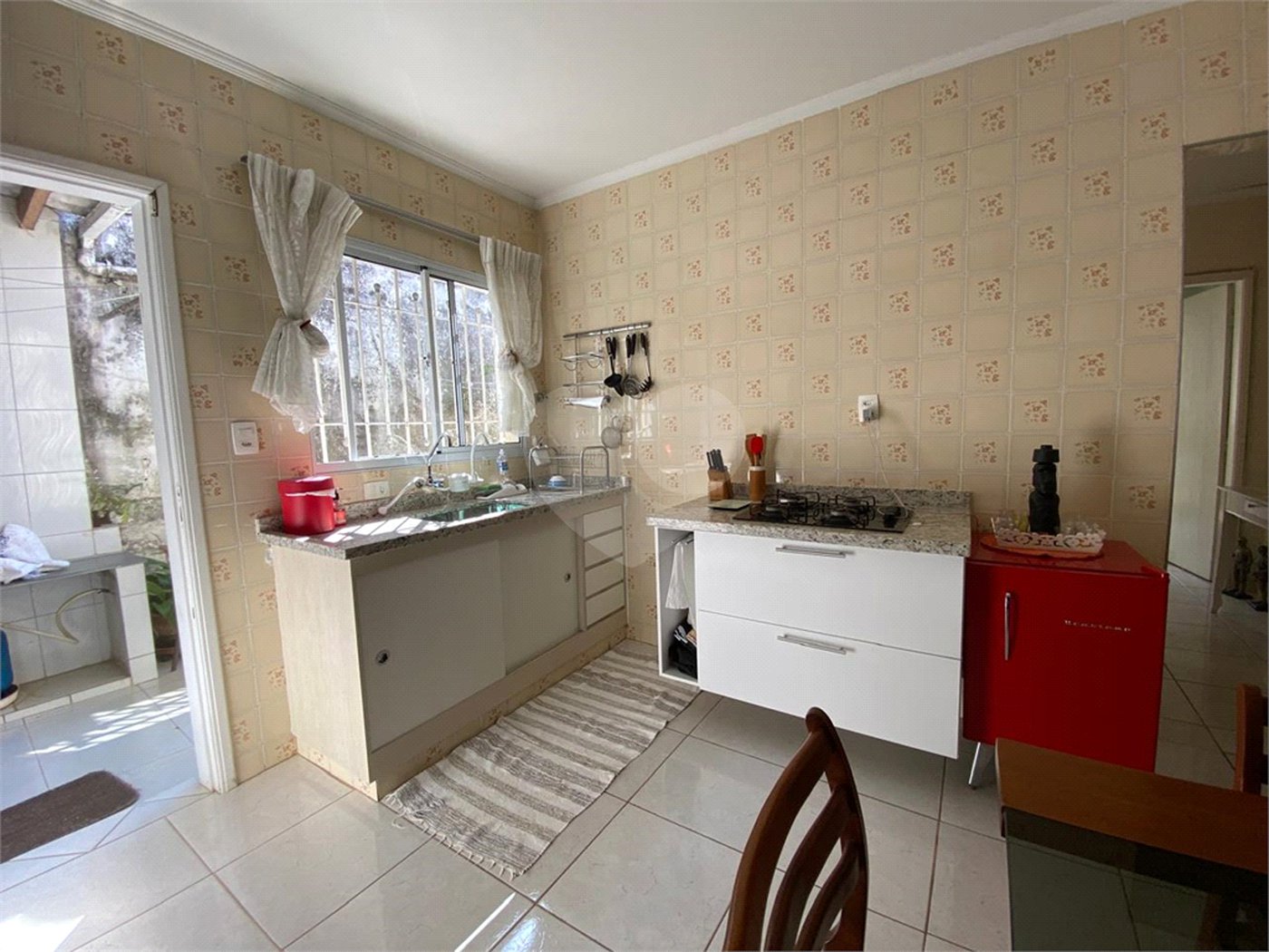 Sobrado à venda com 3 quartos, sendo 1 suíte,  em Vila Ipojuca, São Paulo, SP