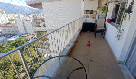 Apartamento à venda com 2 quartos, sendo 1 suíte,  em Maracanã, Rio de Janeiro, RJ
