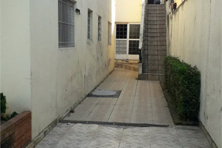 Casa à venda com 5 quartos, sendo 2 suítes,  em Jardim Nadir, São Paulo, SP