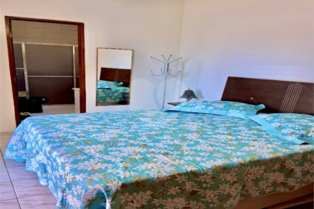 Chácara à venda com 4 quartos, sendo 1 suíte,  em Colinas II, Araçoiaba da Serra, SP