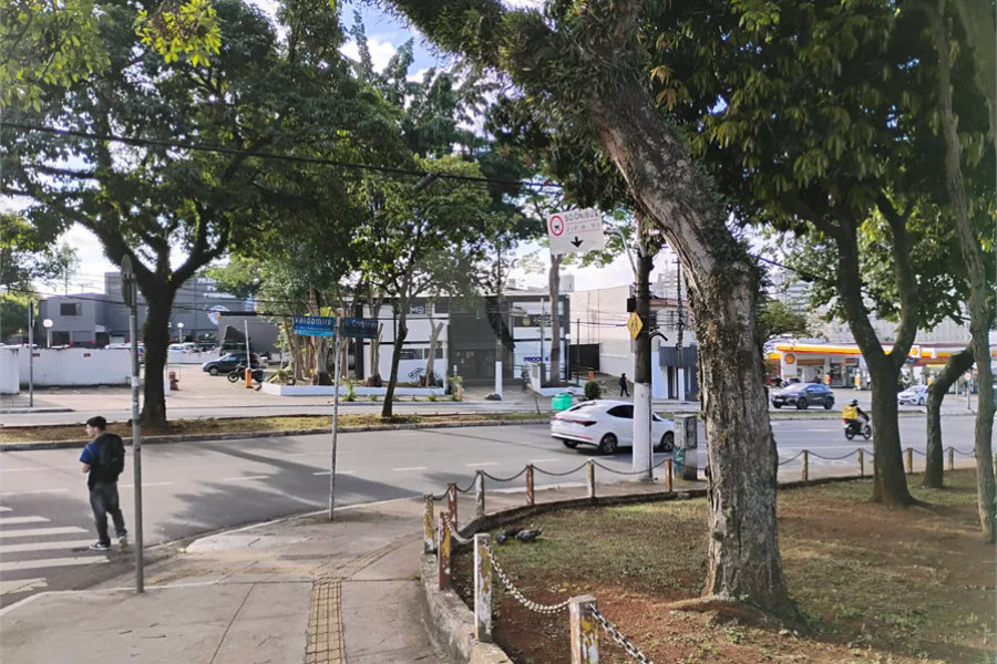 Terreno de 358 m² ao lado do Metrô Conceição