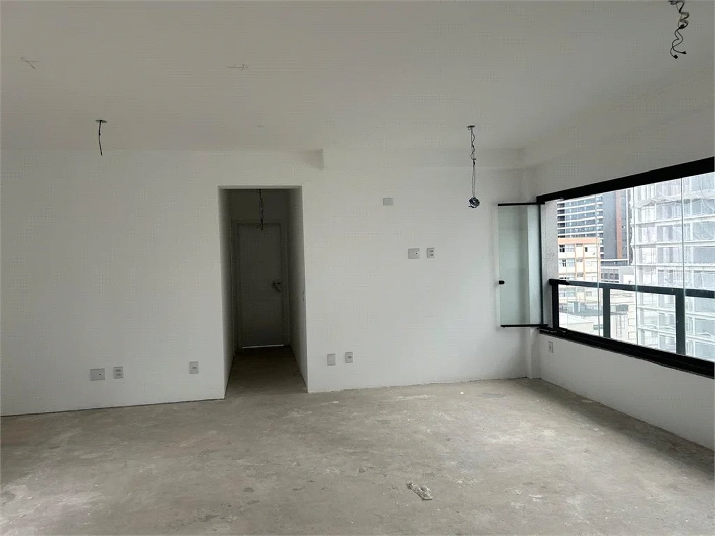 Apartamento à venda com 2 suítes em Cerqueira César, São Paulo, SP