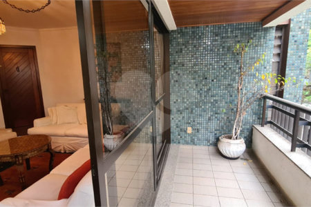 Apartamento à venda com 3 quartos, sendo 1 suíte,  em Indianópolis, São Paulo, SP