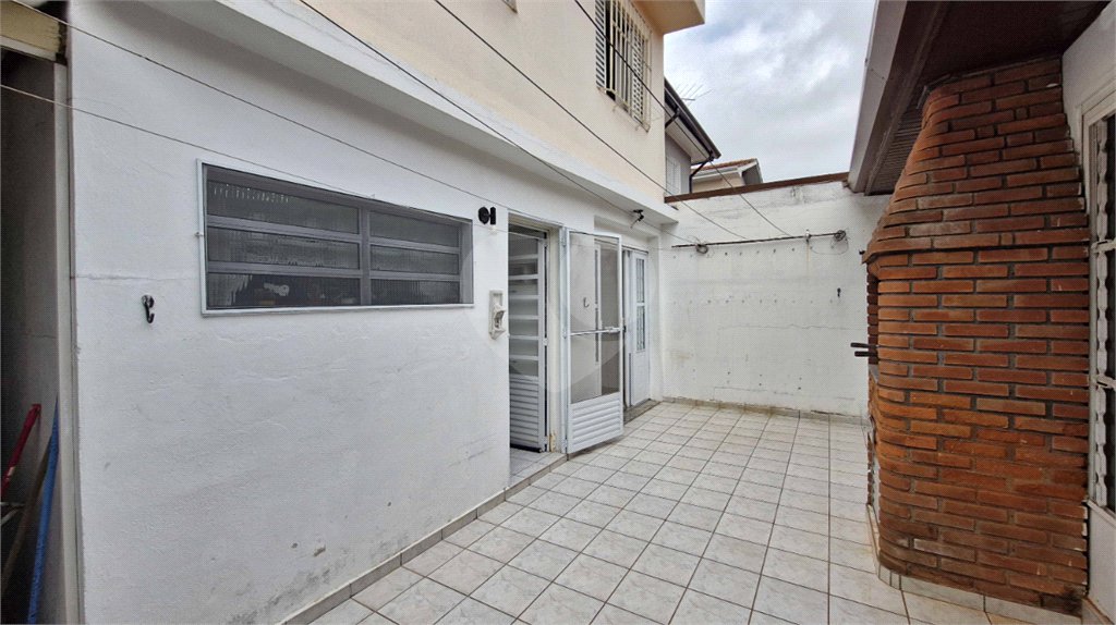 Sobrado à venda com 3 quartos, sendo 1 suíte, em Alto da Boa Vista, São Paulo, SP