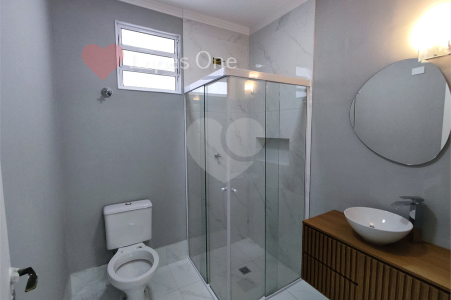 Casa à venda com 3 quartos, sendo 2 suítes, no condomínio Filipe de Vitry, São Paulo - SP