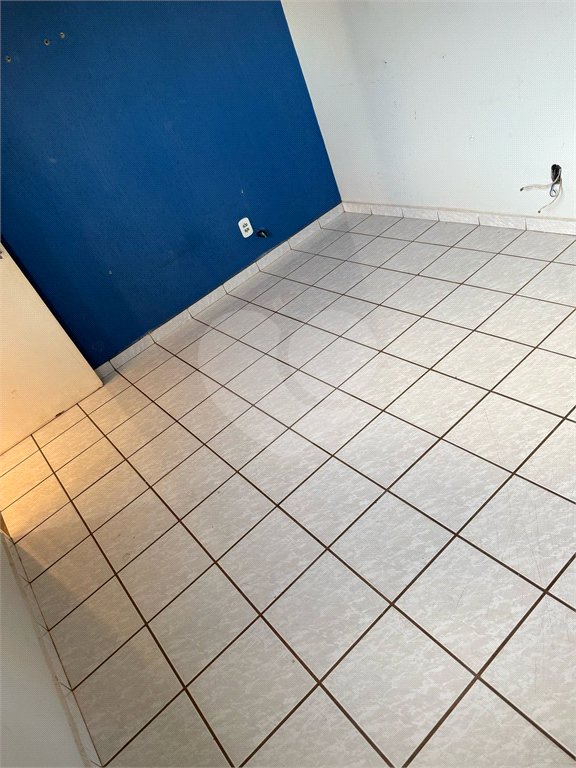 Apartamento à venda com 2 quartos em Parque Laranjeiras, Araraquara, SP