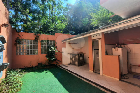 Casa de Vila à venda com 4 quartos, sendo 2 suítes, em Granja Julieta, São Paulo, SP