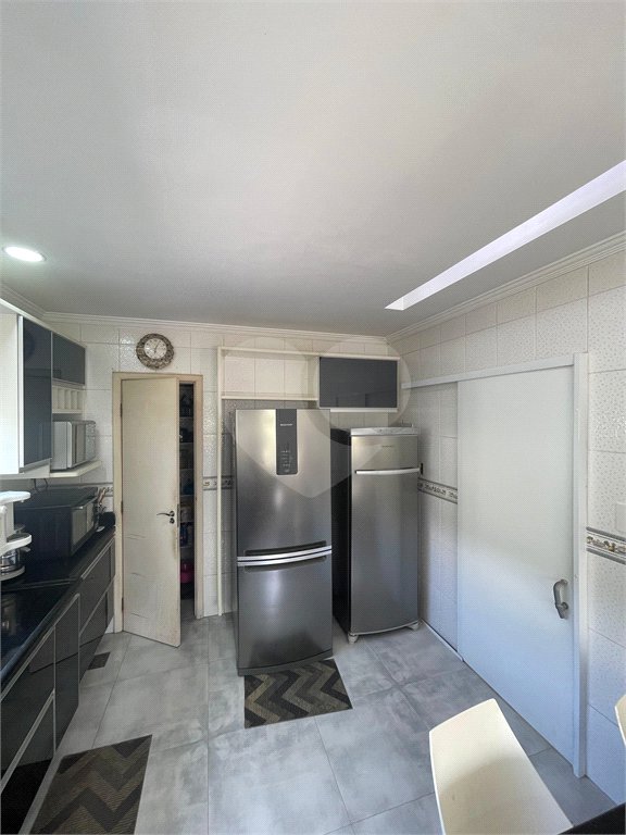 Casa à venda com 5 quartos, sendo 1 suíte, no condomínio Residencial Green Ville, Rio de Janeiro - RJ