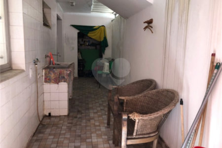Casa à venda com 4 quartos, sendo 2 suítes,  em Jardim Leonor, São Paulo, SP
