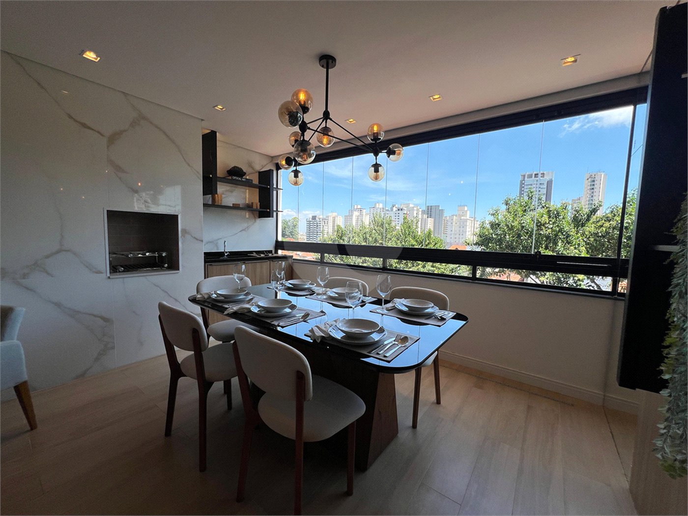 Apartamento à venda com 2 quartos, sendo 1 suíte, em Santa Teresinha, São Paulo, SP