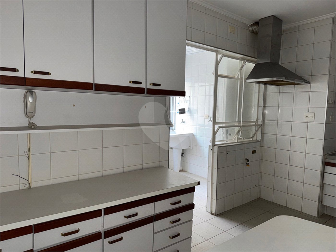 Apartamento à venda ou para alugar com 3 quartos, sendo 1 suíte,  em Jardim Paulista, São Paulo, SP