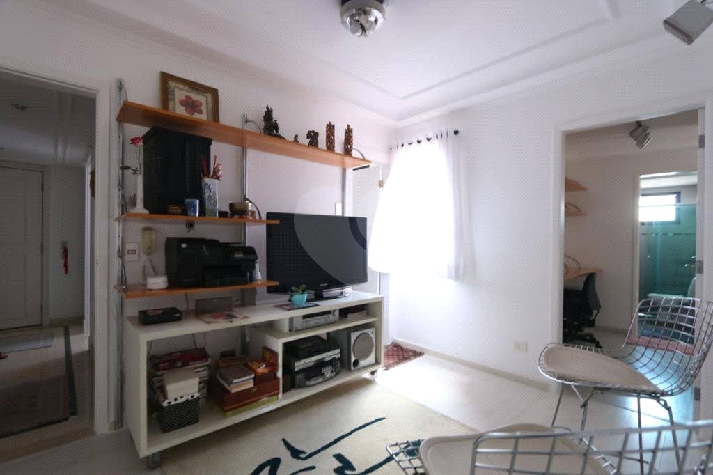 Apartamento à venda com 4 quartos, sendo 2 suítes,  em Vila Uberabinha, São Paulo, SP