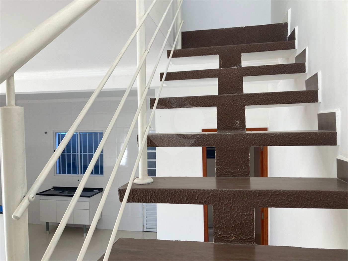 Casa à venda com 2 suítes no condomínio Villagio, Mogi das Cruzes - SP