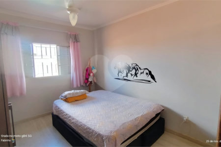 Casa à venda com 4 quartos, sendo 2 suítes, em Parque Atenas do Sul, Itapetininga, SP
