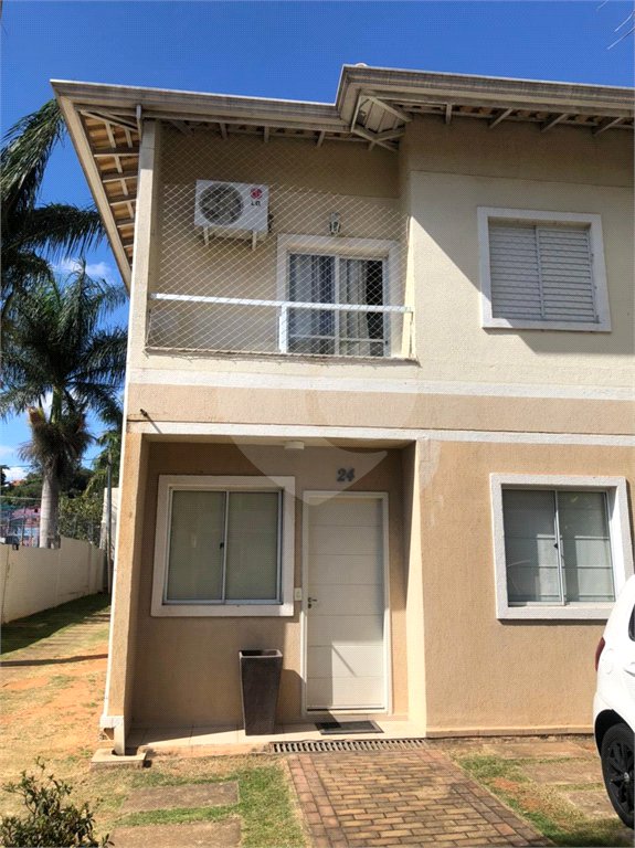 Casa à venda ou para alugar com 4 quartos, sendo 1 suíte, no condomínio Village Jardim Versailles, Jundiaí - SP