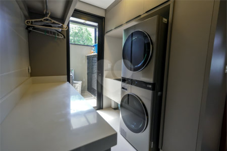 Casa à venda com 5 suítes no condomínio Plaza Athenee, Itu - SP