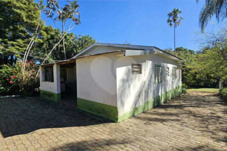 Chácara à venda com 3 quartos, sendo 2 suítes, em Jardim Estância Brasil, Atibaia, SP